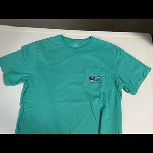 Vineyard Vines T-shirt,  adult medium